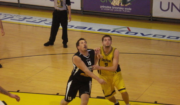 Jure Jerak, KK Pet bunara