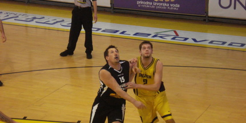 Jure Jerak, KK Pet bunara Jure Jerak, KK Pet bunara