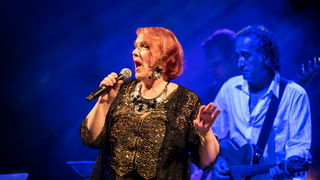 Zorica Kondža i klapa Cambi @ bazen Ilirije u Biogradu