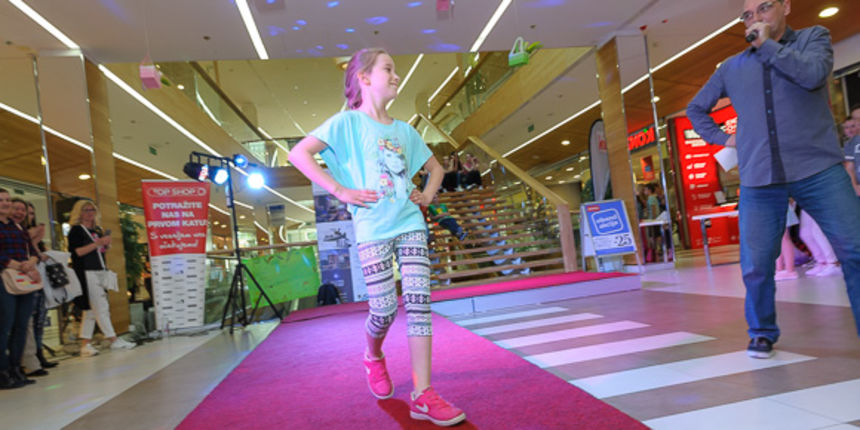 Dječja modna revija u Bure Centru Biograd Dječja modna revija u Bure Centru Biograd