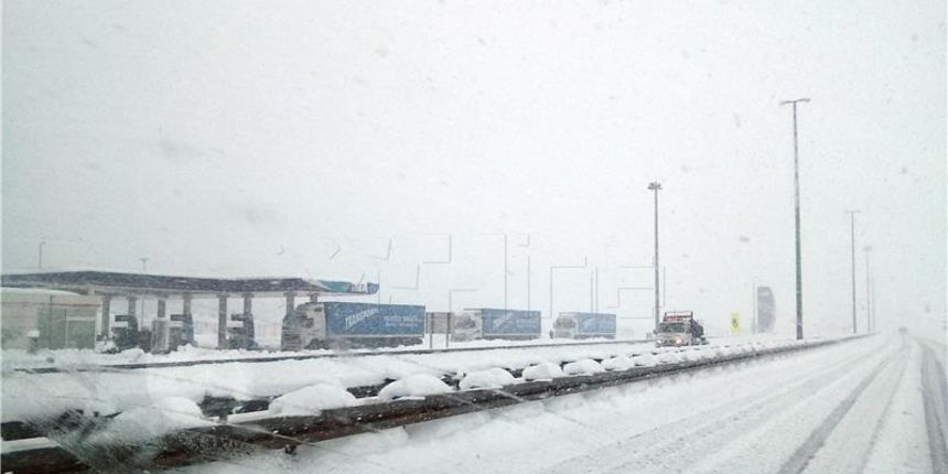 Snijeg na autocesti, Foto: Hina Snijeg na autocesti, Foto: Hina