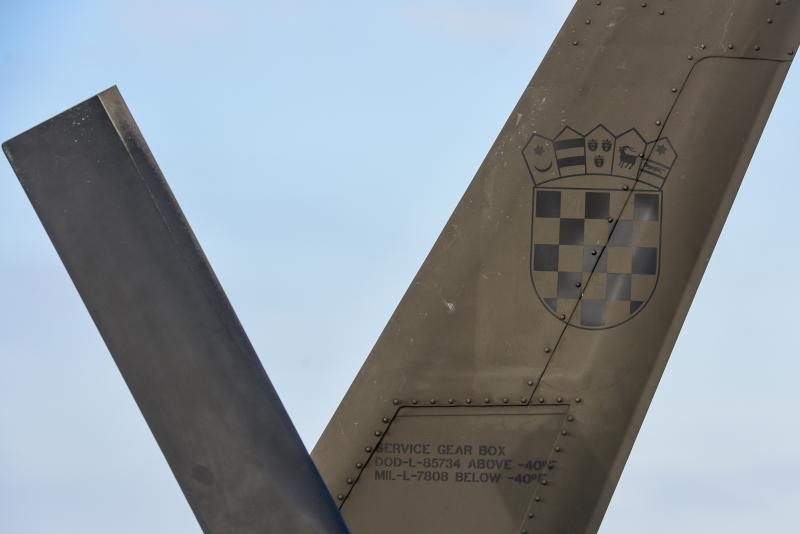 Zemunik: Predstavljena Eskadrila helikoptera OH-58D Kiowa Warrior