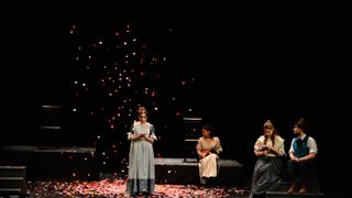 Kazališna udruga “Igrajmo se”: Predstava “Godišnja doba”