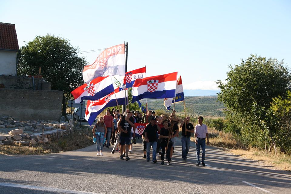 Koracima nade u istinu