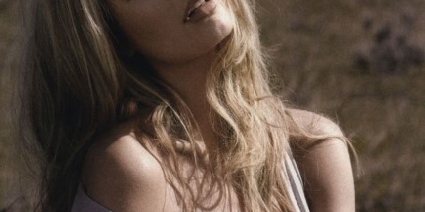 Candice Swanepoel ( foto Men’s Style). Candice Swanepoel ( foto Men’s Style).