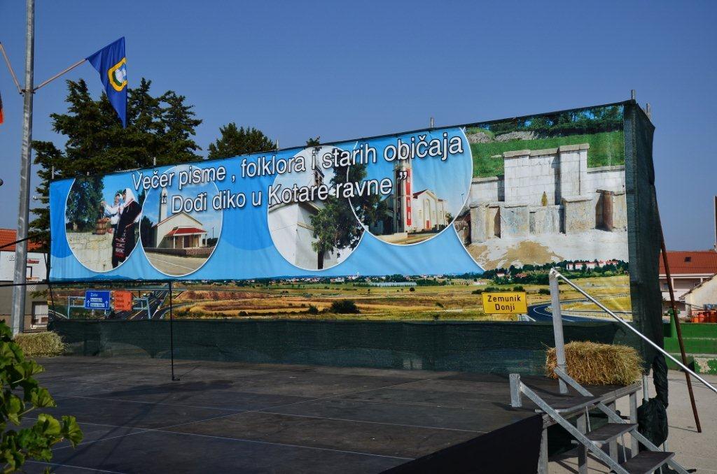 4. po redu večer pisme, folklora i starih običaja “Dođi diko u Kotare ravne – Zemunik 2012.”, foto: Željko Šarić