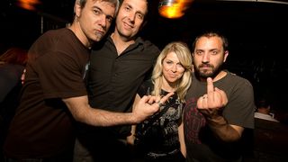 Nakon Porina, Goran Bare i Majke održali su slavljenički koncert u prepunoj Stereo dvorani u Rijeci.