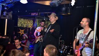 Božićni koncert Marijana Bana i Diktatora u Maraschino baru