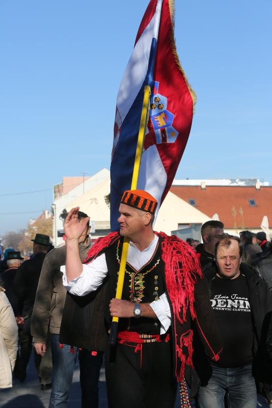 Image 380809 (auto) Image 380809 (auto)