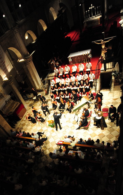 Sveta Stosija: Koncet Akademskog zbora Ivan Goran Kovacic i Hrvatskog baroknog ansambla