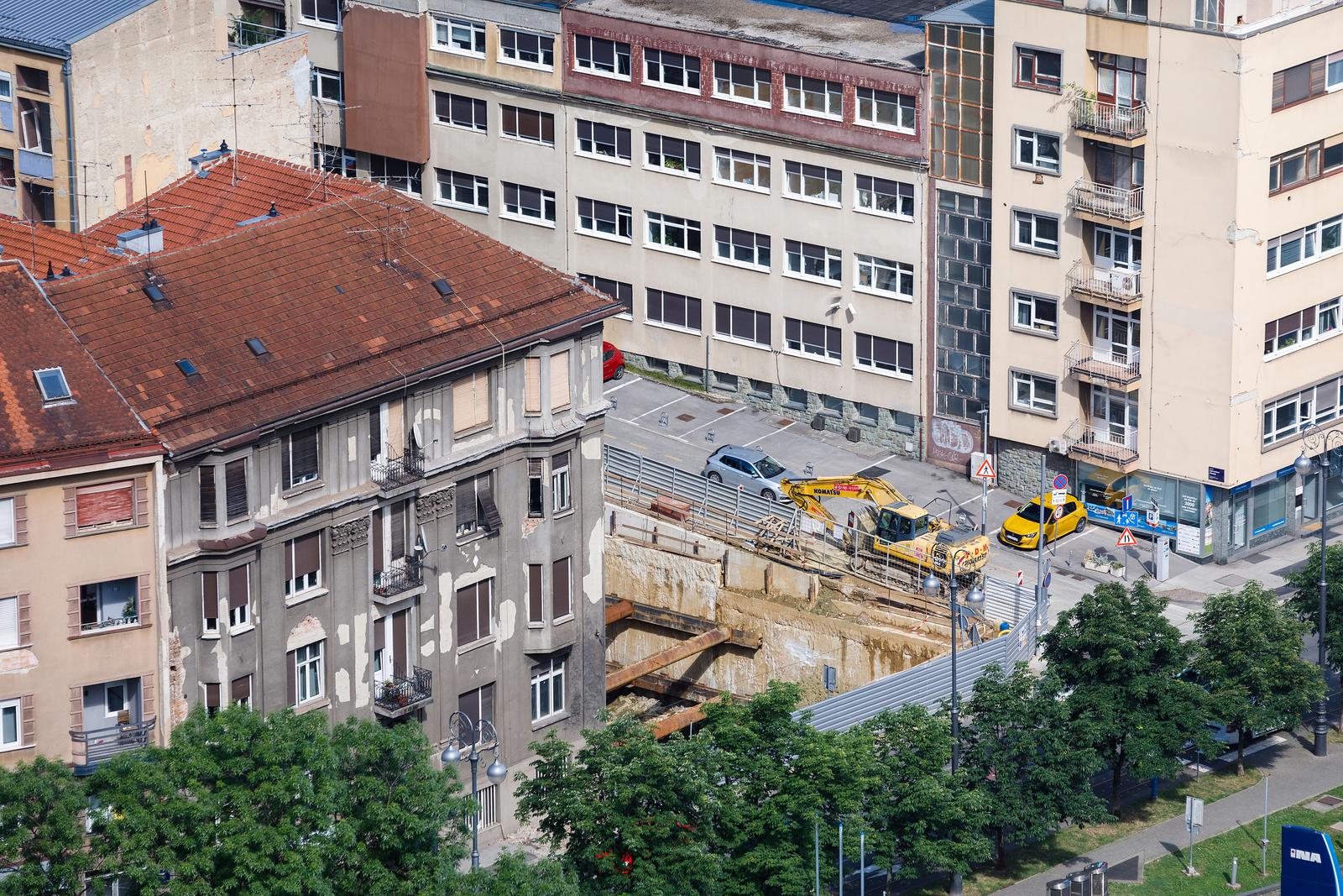 Pogled sa Zagrebačke katedrale na centar grada – Zagreb