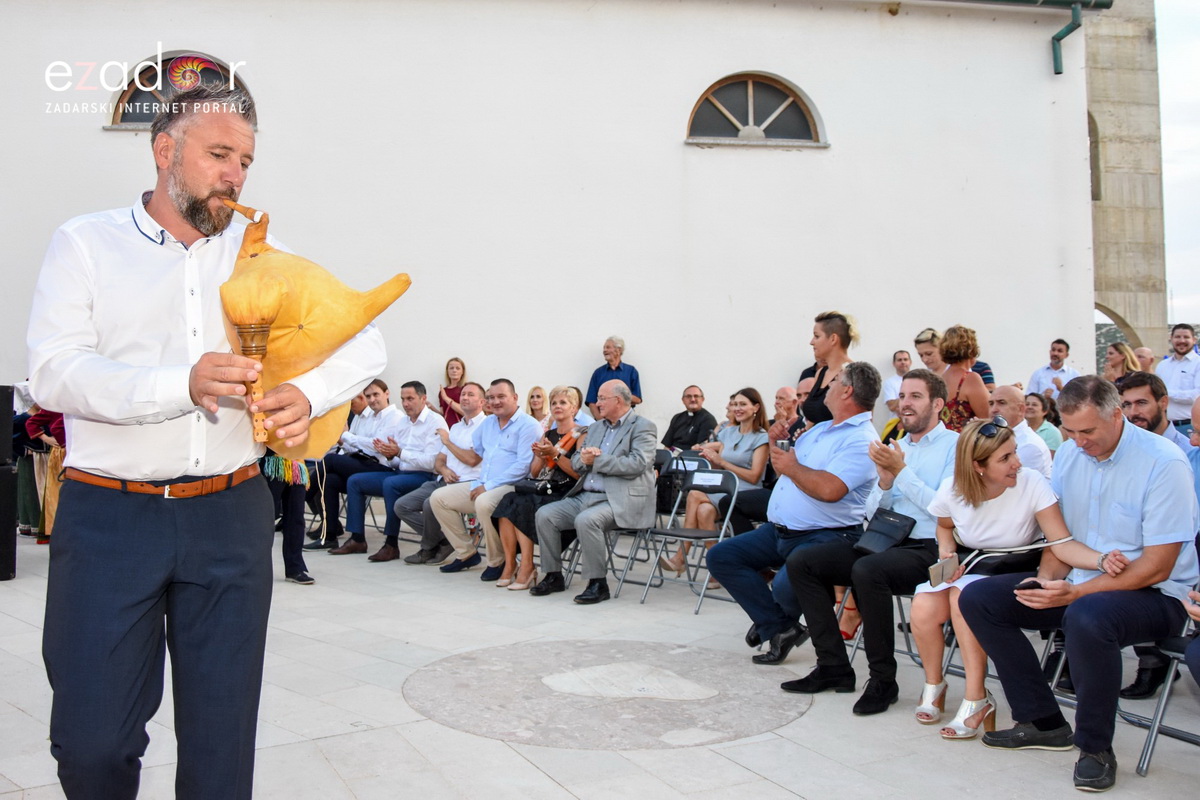 4. Fešta od sira u Kolanu