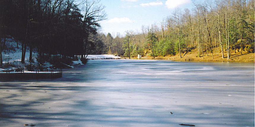 Zaleđeno jezero (Foto: kingdomcome.org) Zaleđeno jezero (Foto: kingdomcome.org)