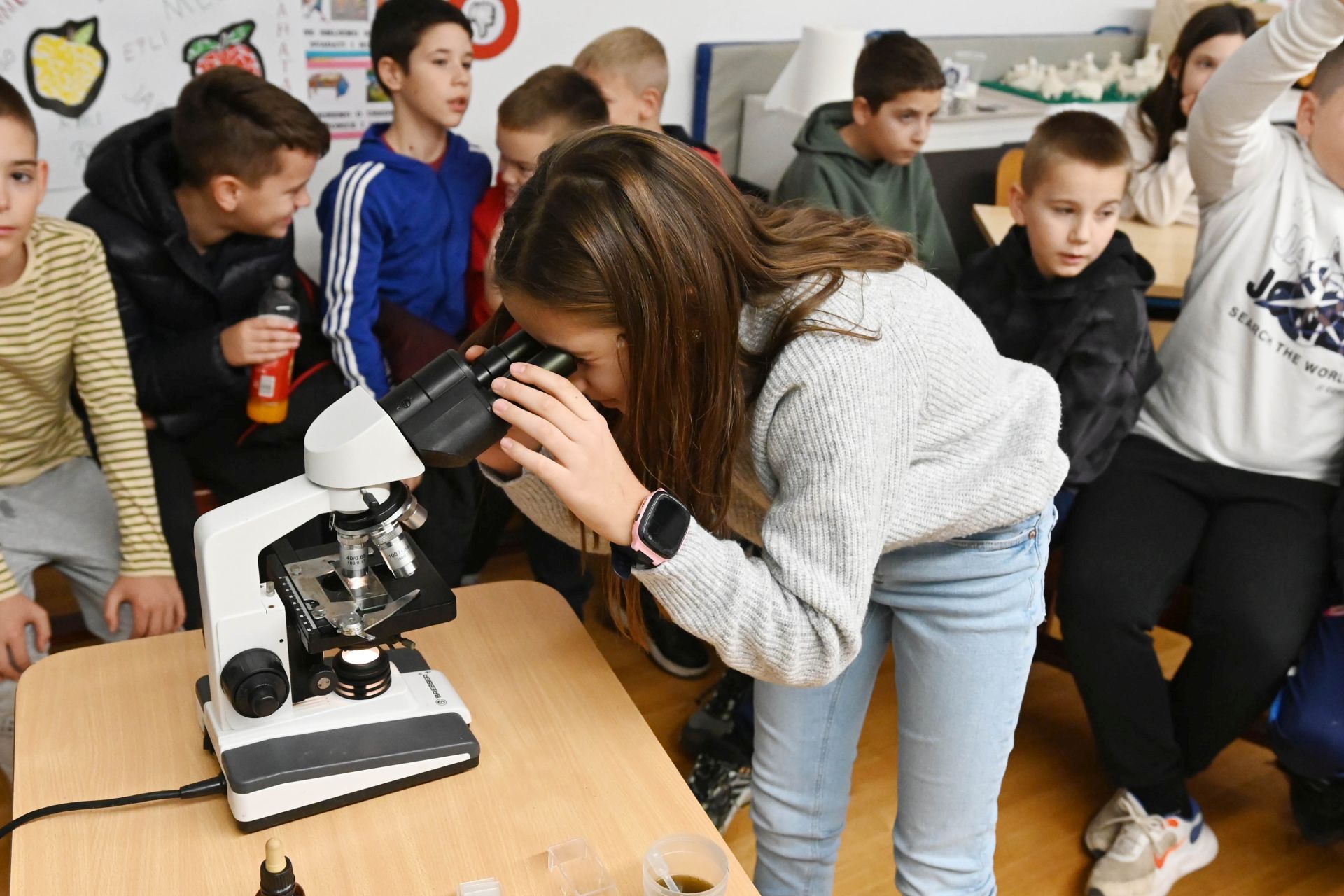 Znanstvene radionice u Osnovnoj školi Zemunik