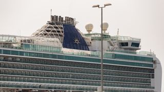 Zadar: Jutros u Gaženicu uplovio kruzer Azura Zadar: Jutros u Gaženicu uplovio kruzer Azura