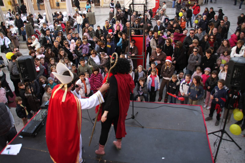 Božićni sajam na Forumu i Sv. Nikola na Narodnom trgu