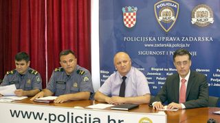 08.07.2013., Zadar – Press konferencija u policiji zadarskoj. Predstavljanje stranih policajaca iz Slovacke i Madjarske koji ce ovo ljeto zajedno s hrvatskim kolegama kontrolirati strane turiste a najvise turiste iz zemalja iz kojih su i policajci. Slovac