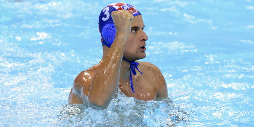 London, Velika Britanija, 290712.
Vaterpolo Arena.
Hrvatska muska vaterpolo reprezentacija igra utakmicu 1. kola u skupini A protiv Grcke tijekom Olimpijskih igara u Londonu.
Na fotografiji: Miho Boskovic slavi nakon gola.
Foto: Drago Sopta / CROPIX London, Velika Britanija, 290712.
Vaterpolo Arena.
Hrvatska muska vaterpolo reprezentacija igra utakmicu 1. kola u skupini A protiv Grcke tijekom Olimpijskih igara u Londonu.
Na fotografiji: Miho Boskovic slavi nakon gola.
Foto: Drago Sopta / CROPIX