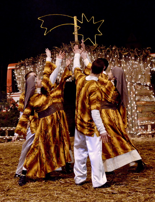 Zagreb, 221212.
Kaptol.
Zajednica Cenacolo vec 13 godina ispred Katedrale na Kaptolu u bozicno vrijeme priredjuje Zive jaslice.
Na fotografiji: detalj sa priredbe.
Foto: Admir Buljubasic / CROPIX Zagreb, 221212.
Kaptol.
Zajednica Cenacolo vec 13 godina ispred Katedrale na Kaptolu u bozicno vrijeme priredjuje Zive jaslice.
Na fotografiji: detalj sa priredbe.
Foto: Admir Buljubasic / CROPIX