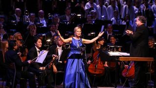 Božićni koncert Zagrebčcke filharmonije i Vokalnog ansambla Husar&Tomčić