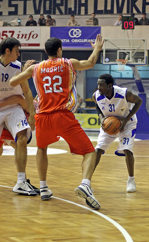 KK Zadar – KK Slovan