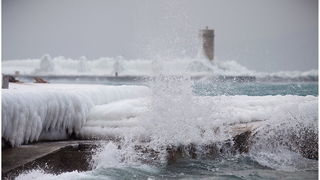 Đir po ledu okovanom Senju, Foto: Kristijan Orlić Đir po ledu okovanom Senju, Foto: Kristijan Orlić