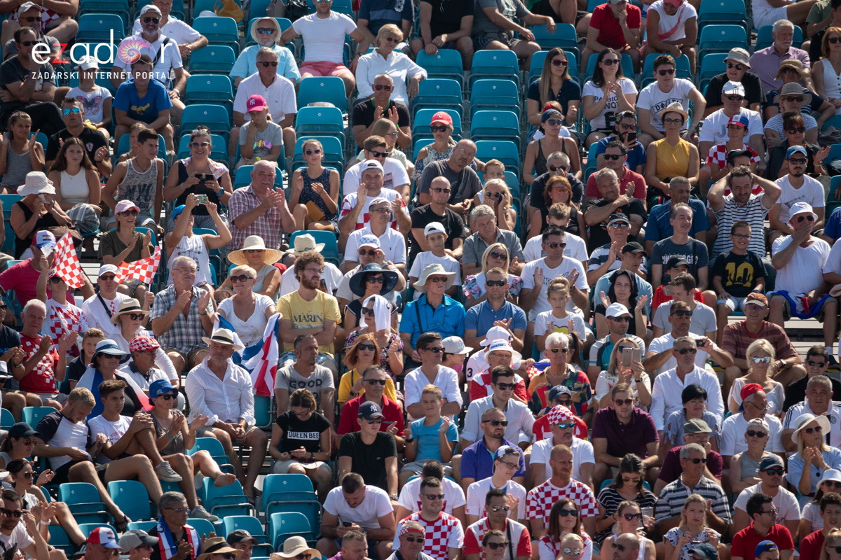 Davis Cup: Vruća navijačka atmosfera u meču Ćilića i Querreya