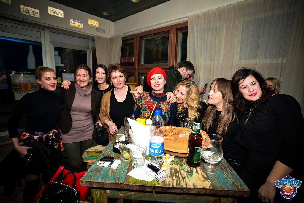 U Famous beach and grill baru Rockatansky bend proslavio je 20 godina djelovanja U Famous beach and grill baru Rockatansky bend proslavio je 20 godina djelovanja