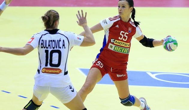 10.12.2014, Osijek – Zensko Europsko rukometno prvenstvo, skupina D, Slovacka – Crna Gora. Photo: Davor Javorovic/PIXSELL