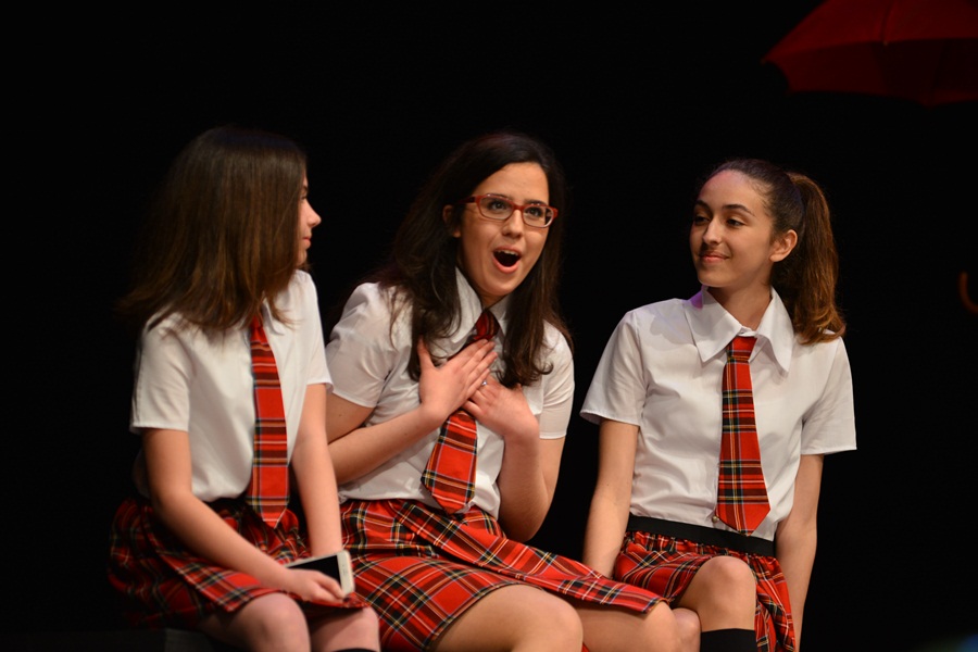 HNK Zadar: Premijera predstave “Tko i što brani”, Igrajmo se HNK Zadar: Premijera predstave “Tko i što brani”, Igrajmo se