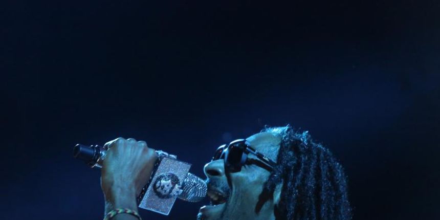 10.07.2013., Novalja – Americki reper Snoop Dogg, odnosno Snoop Lion, nastupio je u prepunom klubu Papaya na Zrcu u sklopu Fresh Island festivala. Photo: Filip Brala/PIXSELL 10.07.2013., Novalja – Americki reper Snoop Dogg, odnosno Snoop Lion, nastupio je u prepunom klubu Papaya na Zrcu u sklopu Fresh Island festivala. Photo: Filip Brala/PIXSELL