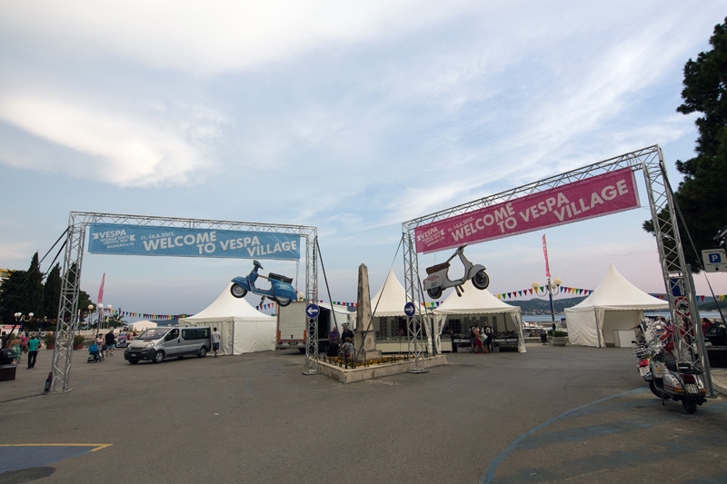 Vespaši zauzeli Biograd, foto: Vinko Pešić