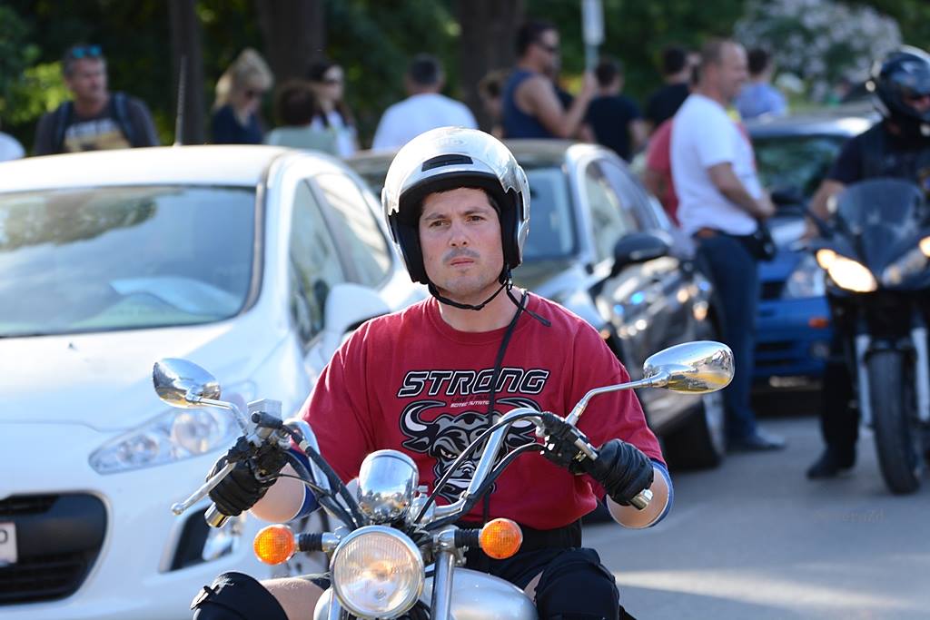 Defile bajkera ulicama Zadra u povodu 10. rođendana Moto kluba Beštije. Foto: Jadra NeveraZD Defile bajkera ulicama Zadra u povodu 10. rođendana Moto kluba Beštije. Foto: Jadra NeveraZD