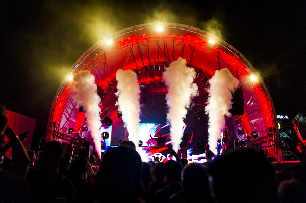 Trećeg dana Blacksheep Festivala u Aquarius klubu na Zrću nastupio je Moti. Foto: Goran Telak