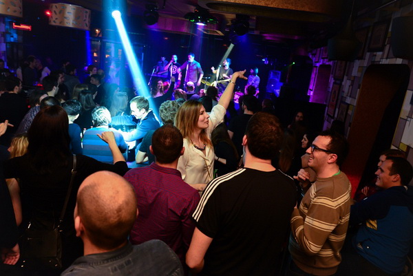 Mjesni Odbor u Maraschino Baru. Foto: Iva Perinčić Mjesni Odbor u Maraschino Baru. Foto: Iva Perinčić