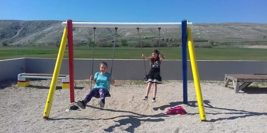 Vlašići: Uređeno dječje igralište Vlašići: Uređeno dječje igralište