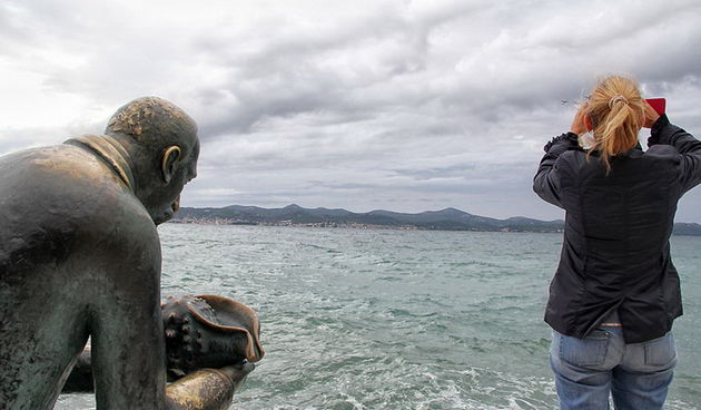 Krila oluje nad zadarskom rivom 11. listopada 2013. Foto: Iva Perinčić