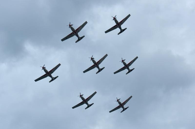 Zadar: Pozdravni prelet povodom 25. godišnjice osnutka i djelovanja eskadrile Zadar: Pozdravni prelet povodom 25. godišnjice osnutka i djelovanja eskadrile