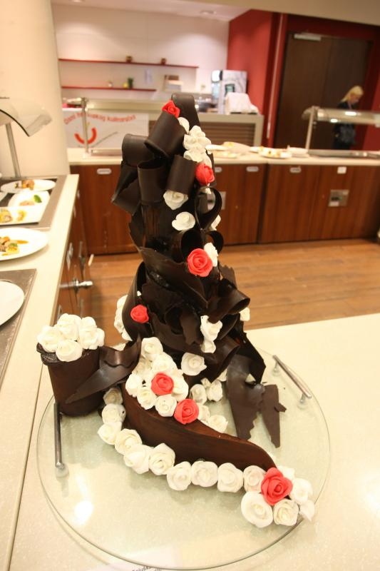 Umag – Hotel Sol Garden Istra u Katoru. Dani hrvatskog kulinarstva i ove godine okupljaju najbolje kuhare, slasticare i ucenike srednjih strukovnih ckola koji se natjecu za medalje i titule drzavnih prvaka. Clanovi zirija. Photo: Dusko Marusic/PIXSELL Umag – Hotel Sol Garden Istra u Katoru. Dani hrvatskog kulinarstva i ove godine okupljaju najbolje kuhare, slasticare i ucenike srednjih strukovnih ckola koji se natjecu za medalje i titule drzavnih prvaka. Clanovi zirija. Photo: Dusko Marusic/PIXSELL