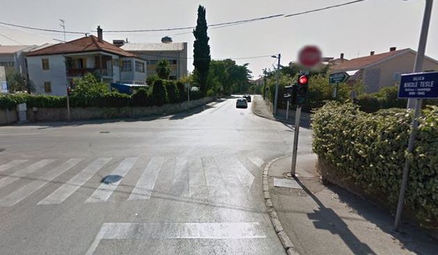 Raskrižje Tesline i Tuđmanove