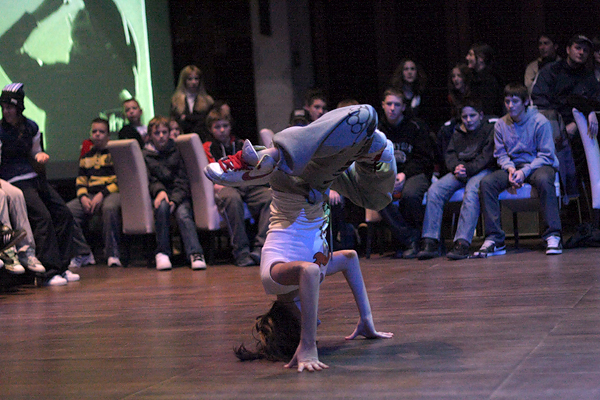 Image 1038875 (auto)