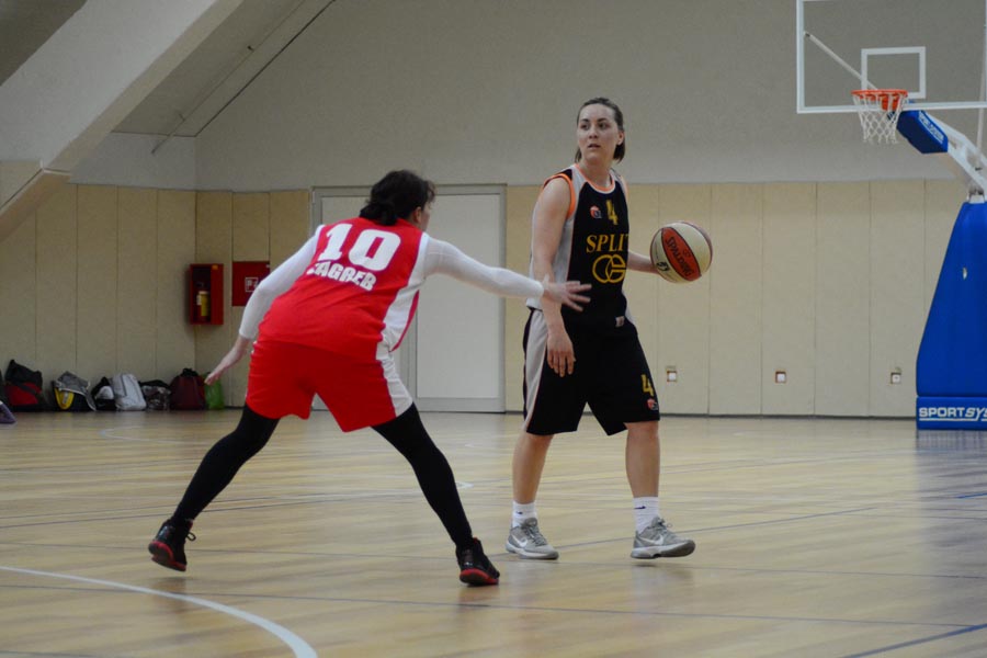 3. OTP masters veterana, Ž 40+: Split – Novi Sad 47-35, Foto: Iva Perinčić 3. OTP masters veterana, Ž 40+: Split – Novi Sad 47-35, Foto: Iva Perinčić