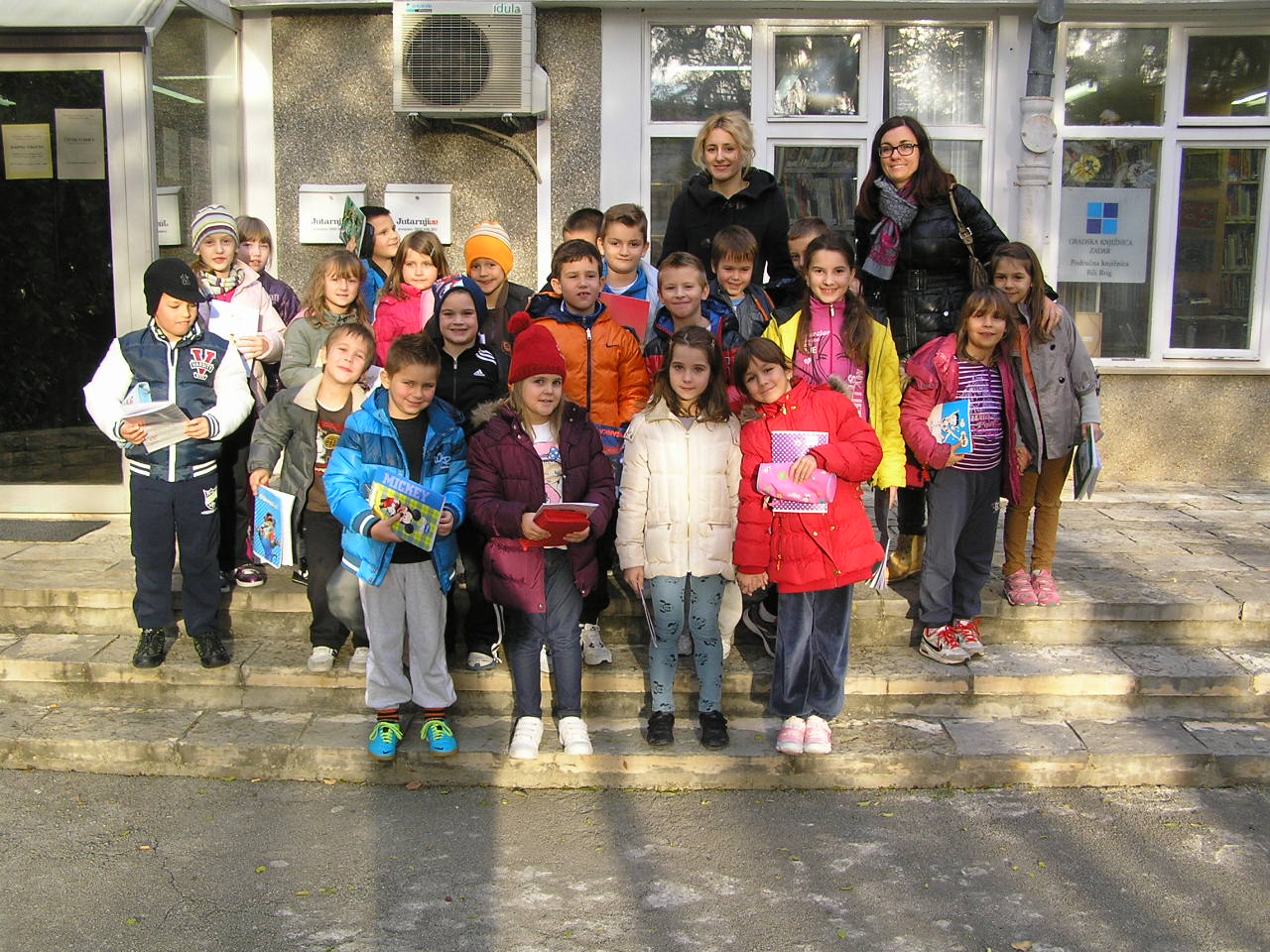 OLYMPUS DIGITAL CAMERA OLYMPUS DIGITAL CAMERA