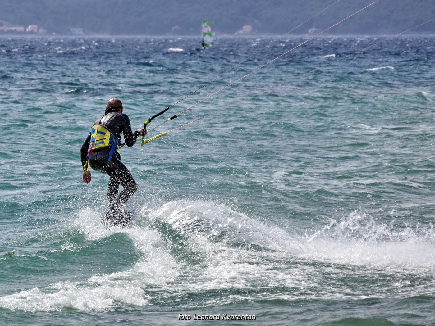 Surferi i kiteri guštali u južini na Boriku Surferi i kiteri guštali u južini na Boriku