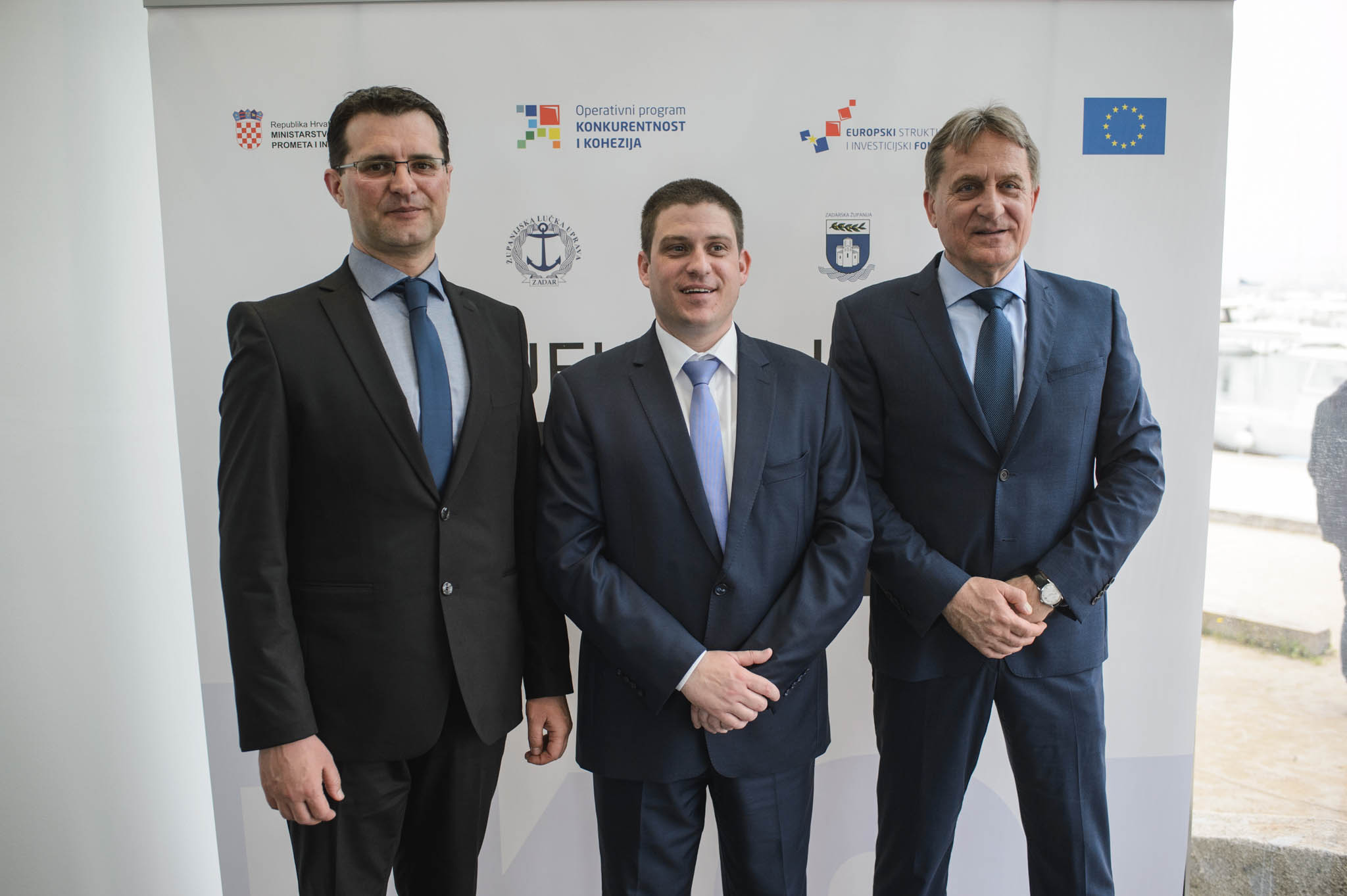 Ministar Oleg Butković potpisao ugovore za izgradnju trajektne luke Tkon i sanaciju luka Turanj, Mandre i Petrčane Ministar Oleg Butković potpisao ugovore za izgradnju trajektne luke Tkon i sanaciju luka Turanj, Mandre i Petrčane