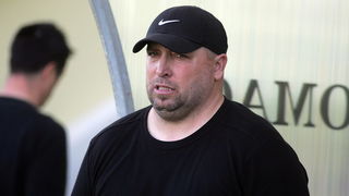 Pula,020411.
Prva HNL na stadionu Aldo Dorsina u Puli izmedju NK Istra 1961 i NK Zadar.
 Prva utakmica Igora Pamica otkako je ponovo trener Istre. Na fotografiji: Igor Pamic, trener Istre.
Foto: Srecko Niketic / CROPIX