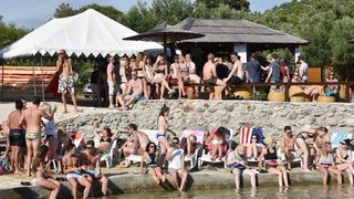 U Tisnom na lokaciji The Garden otvoren Love International festival koji privlači mlade iz cijele Europe