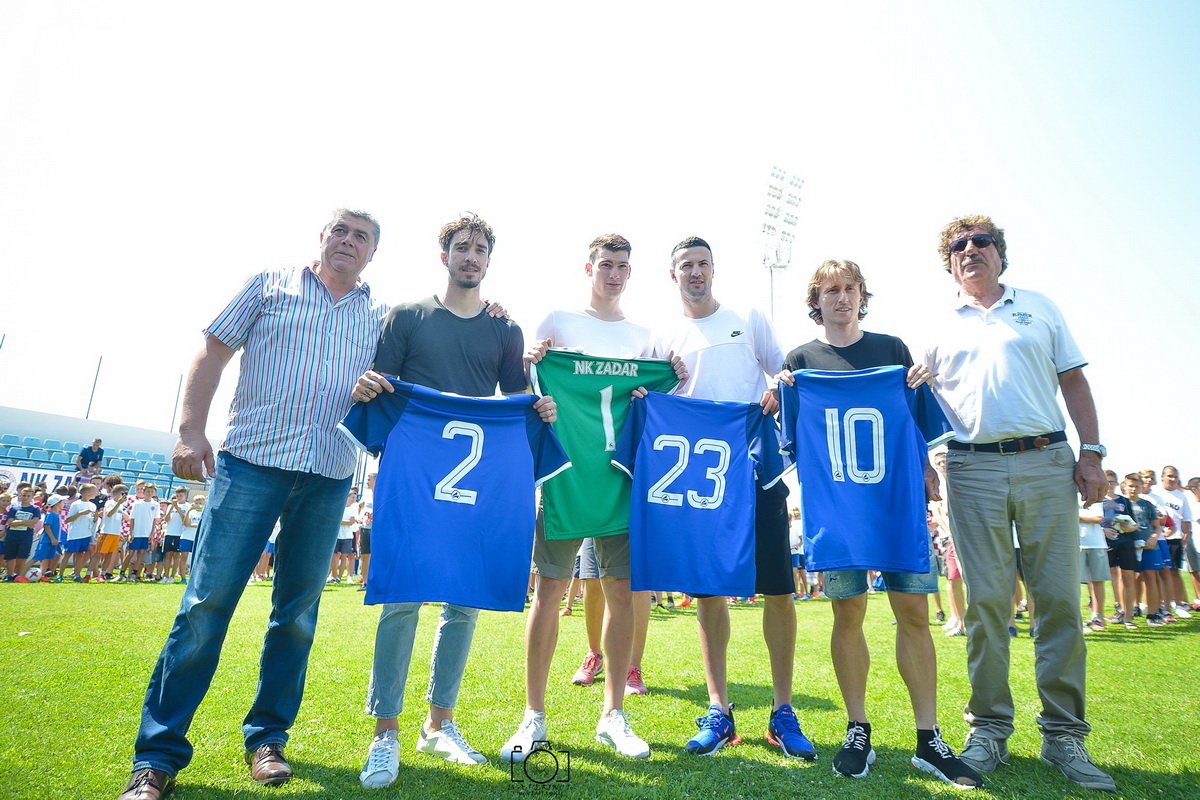 Zadarska vatrena četvorka na Stanovima se družila s mladim zadarskim nogometašima