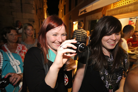 “Feštica srijedom” 27. lipnja 2012. (foto:Saša Čuka) “Feštica srijedom” 27. lipnja 2012. (foto:Saša Čuka)
