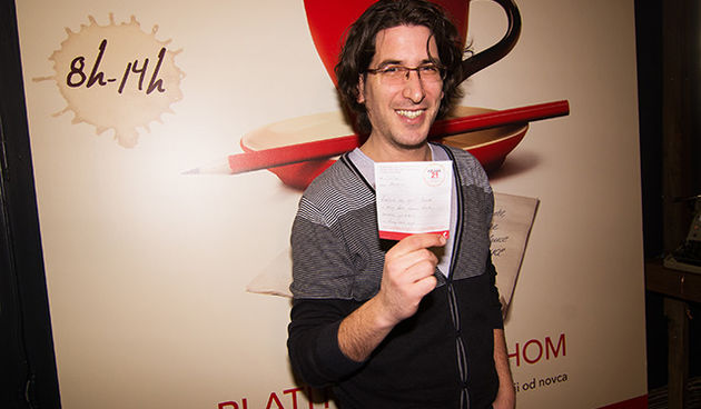 Više od 30.000 ljudi diljem Hrvatske sudjelovalo je 2015. godine u Julius Meinl Poetry projektu te pisanju stihova. A priliku da prvi svoju kavu u 2015. godini plaćaju stihovima imali su Milana Vlaović, Jelena Veljača, Judita Franković, Enes Vejzović, And